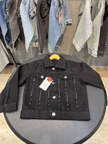 مشکی پر کلاغی